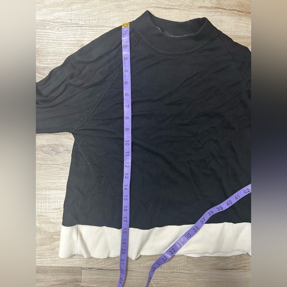 ◾️Victoria Beckham Black And White High Neck Sweater Top - Picture 14 of 14